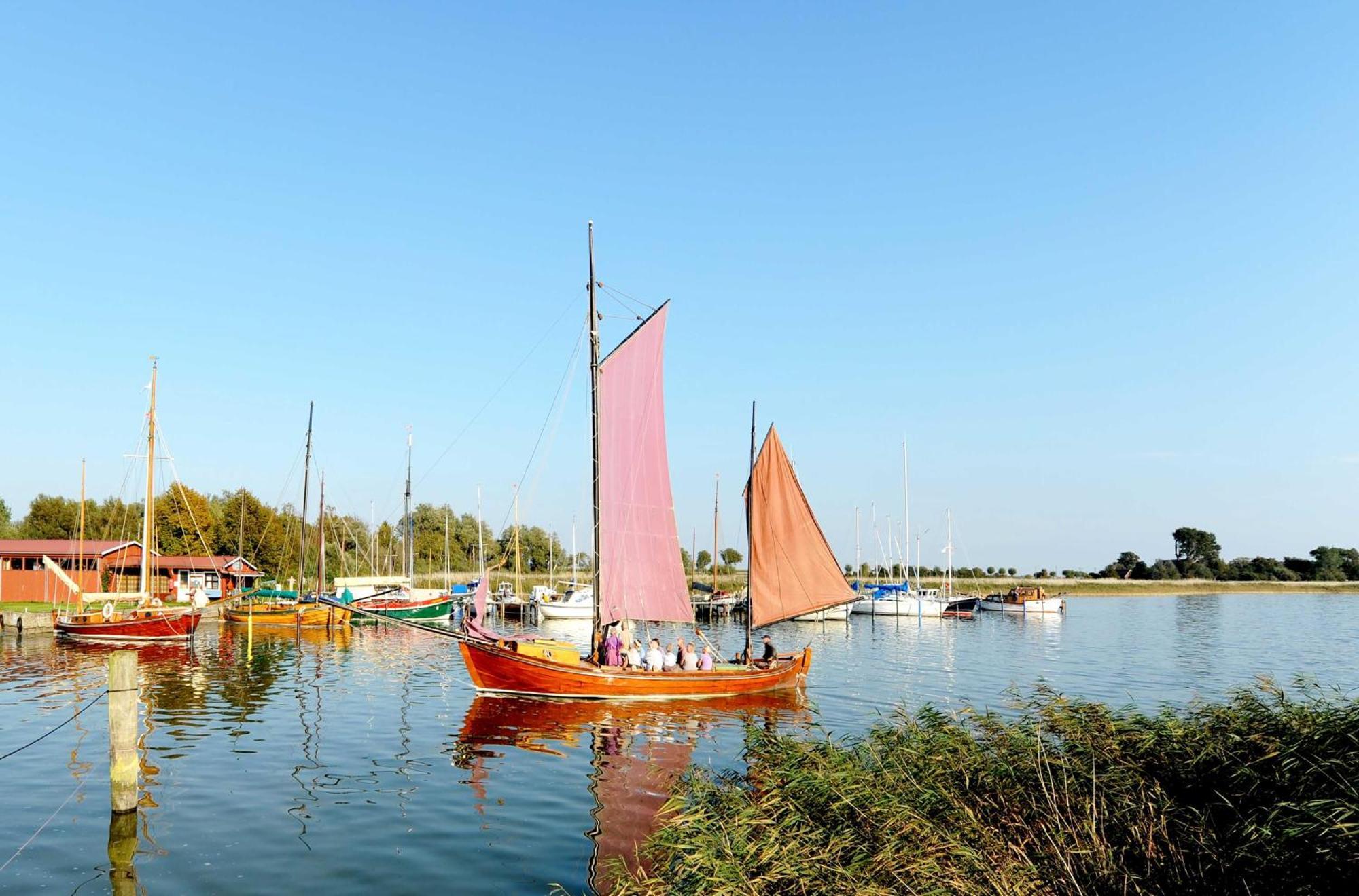 Meerblick Mit Kamin Am Saaler Bodden Wustrow  Exteriér fotografie